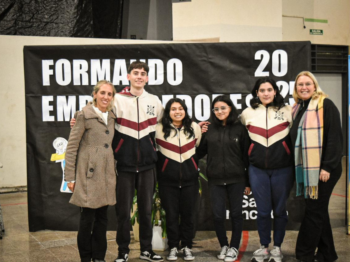 Formando Emprendedores Colegio Ravetti 2025